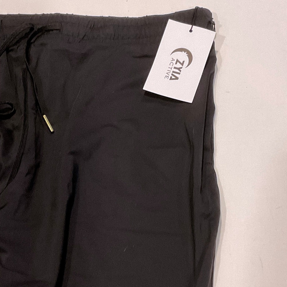 ZYIA Black Everywhere Zipper Jogger Slim tapered fitLow-profile hip pockets XL - Picture 10 of 15